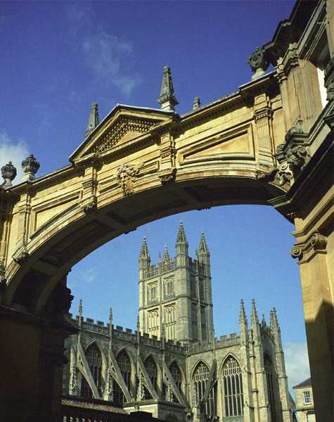 Another view of the Bath Abbey