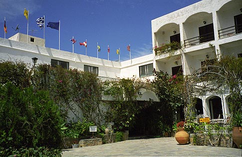 J1206 - Skala Hotel